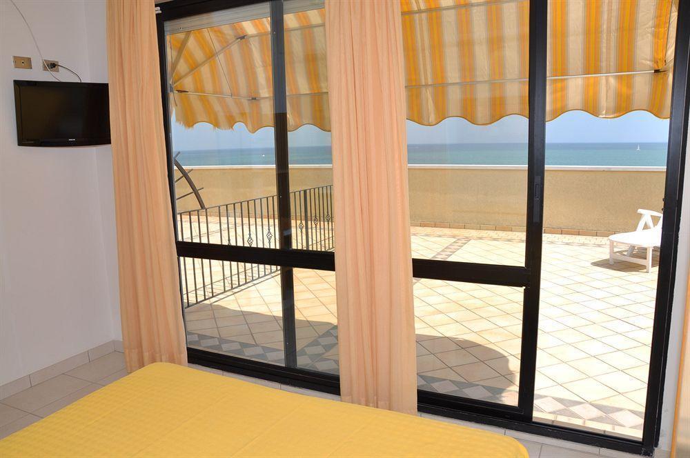 Hotel Teti Bellaria-Igea Marina Eksteriør bilde